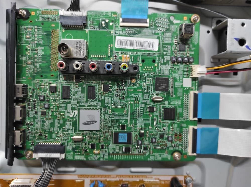 درخواست برد مین سامسونگ 43F4950