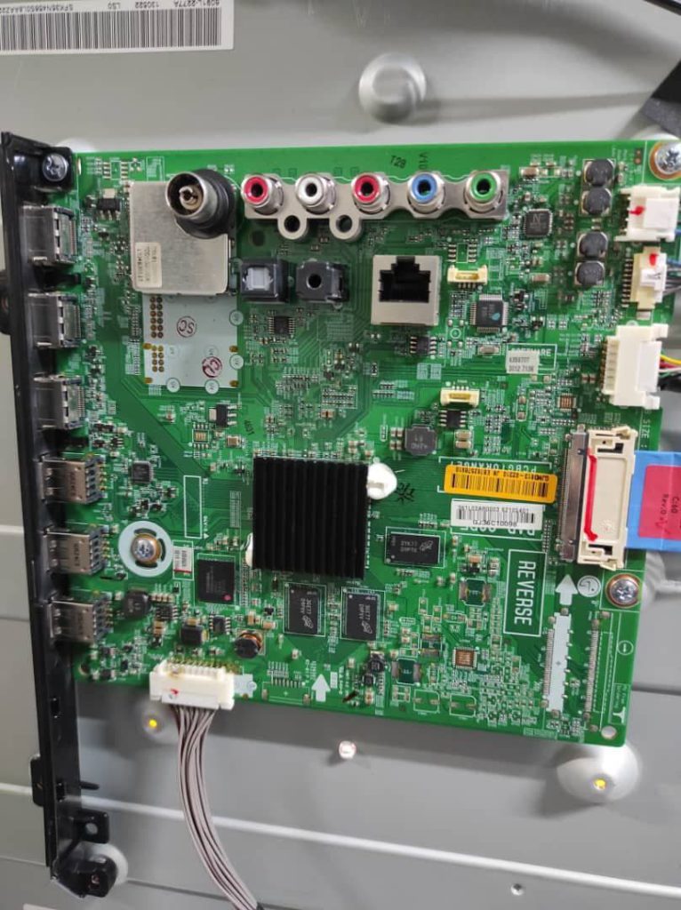 درخواست مین ال جی 42LN5700